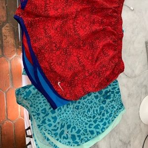 Women’s Nike Tempo shorts XL